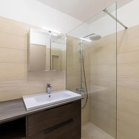 Les Regates-5 By Interhome דירה *